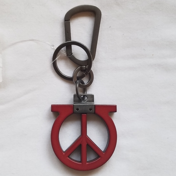 SALVATORE FERRAGAMO Peace Keychain - Picture 6 of 7